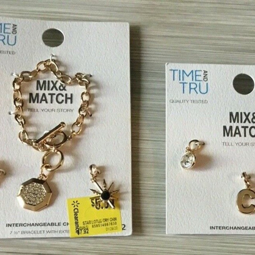 Charm Bracelet Set with Charms